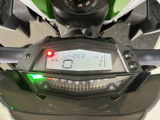Kawasaki Z1000 - Afbeelding 2 van 19