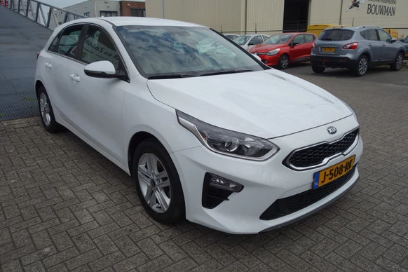 Kia Ceed - Afbeelding 9 van 24