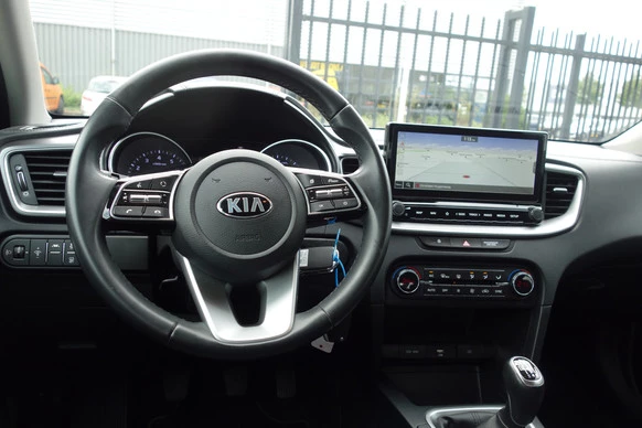 Kia Ceed - Afbeelding 14 van 24