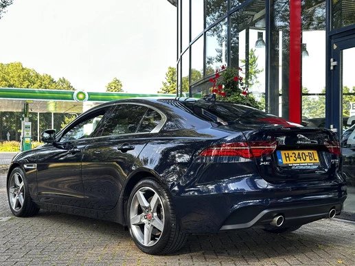 Jaguar XE - Afbeelding 7 van 30