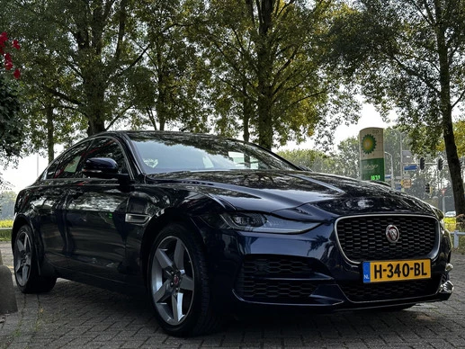 Jaguar XE - Afbeelding 8 van 30