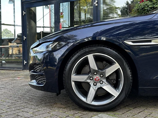 Jaguar XE - Afbeelding 9 van 30