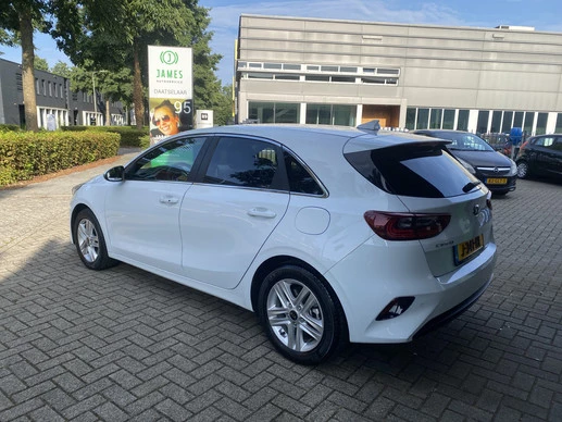 Kia Ceed - Afbeelding 3 van 24