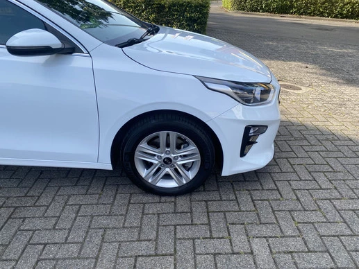 Kia Ceed - Afbeelding 7 van 24