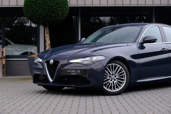 Alfa Romeo Giulia - Afbeelding 25 van 28