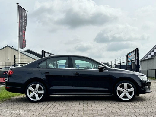 Volkswagen Jetta - Afbeelding 7 van 25