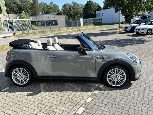 MINI Cooper Cabrio - Afbeelding 9 van 30