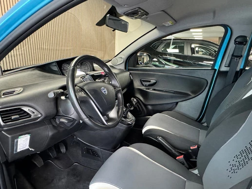 Lancia Ypsilon - Afbeelding 17 van 30