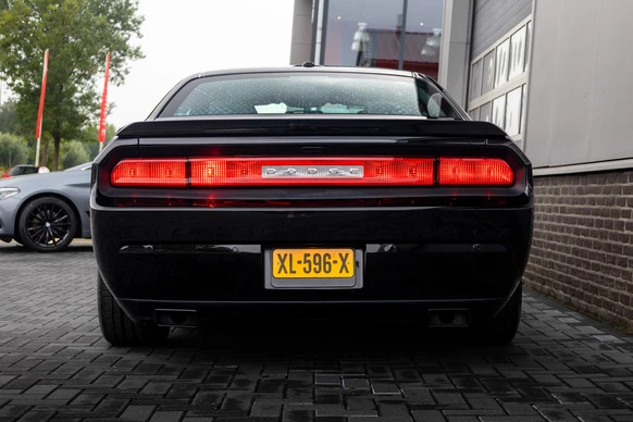 Dodge Challenger - Afbeelding 4 van 30