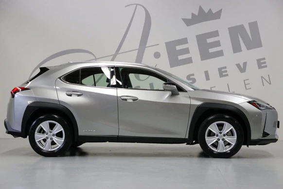 Lexus UX - Afbeelding 10 van 30