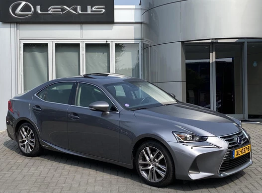 Lexus IS - Afbeelding 1 van 30