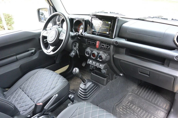 Suzuki Jimny - Afbeelding 28 van 29