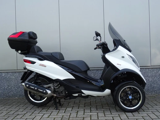 Piaggio MP3 - Afbeelding 1 van 15