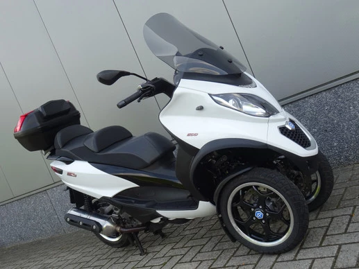 Piaggio MP3 - Afbeelding 2 van 15