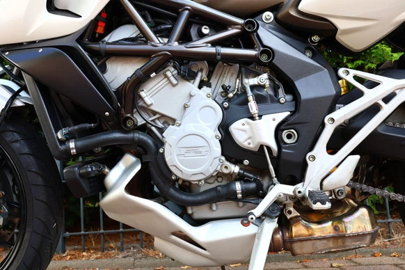 MV Agusta Stradale - Afbeelding 13 van 25