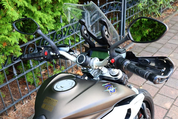 MV Agusta Stradale - Afbeelding 24 van 25