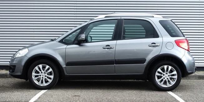 Suzuki SX4 - Afbeelding 2 van 30