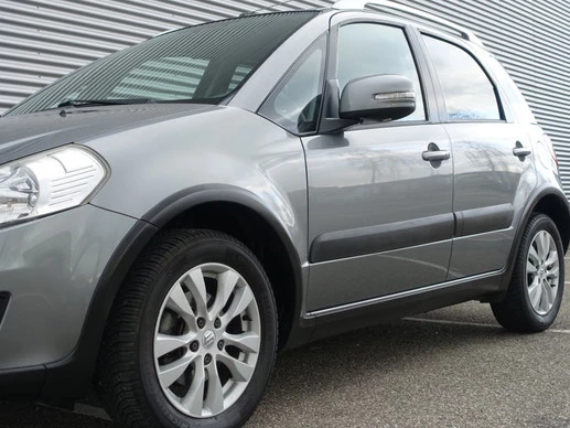 Suzuki SX4 - Afbeelding 27 van 30