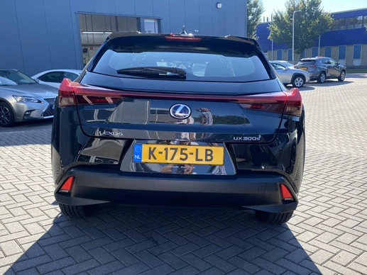 Lexus UX - Afbeelding 4 van 30