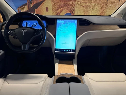 Tesla Model X - Afbeelding 3 van 30