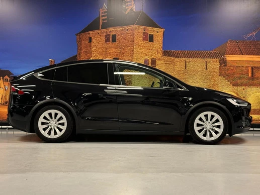 Tesla Model X - Afbeelding 9 van 30