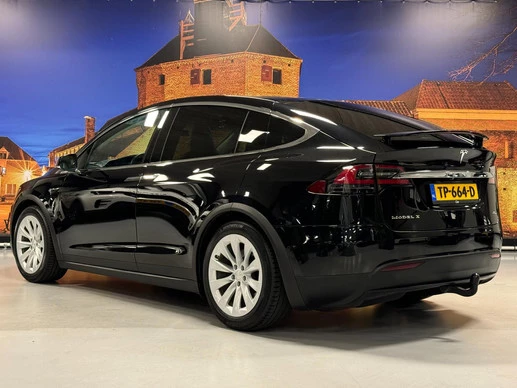 Tesla Model X - Afbeelding 19 van 30