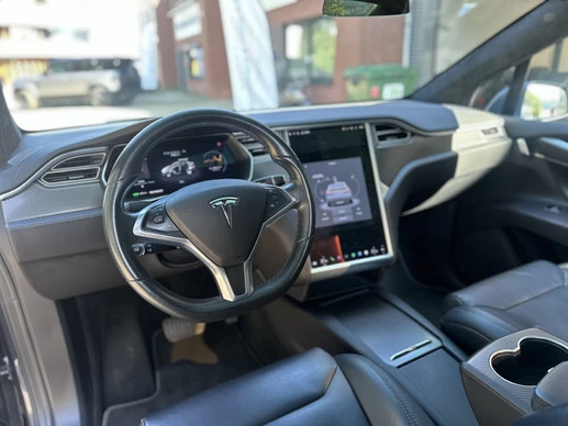 Tesla Model X - Afbeelding 13 van 25