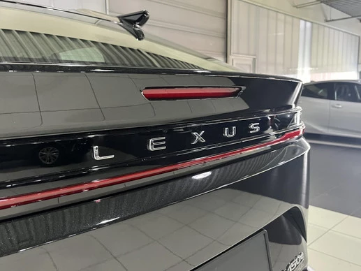 Lexus RZ - Afbeelding 28 van 30