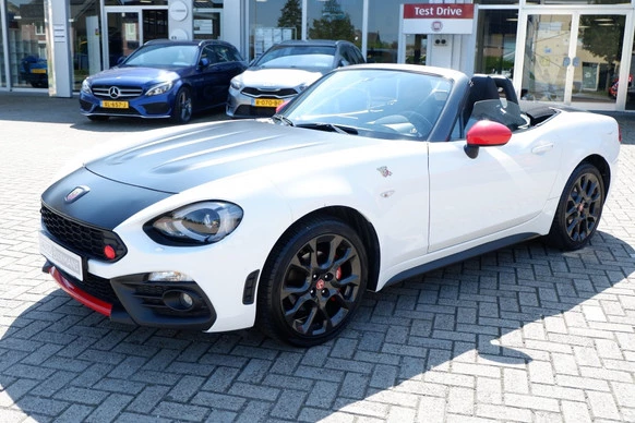 Abarth 124 Spider - Afbeelding 11 van 30