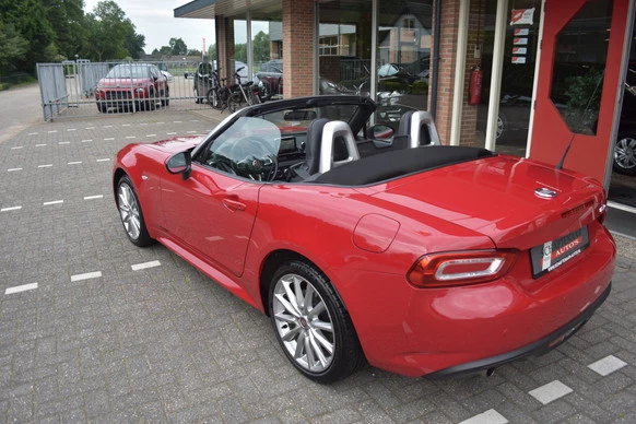 Fiat 124 Spider - Afbeelding 2 van 25