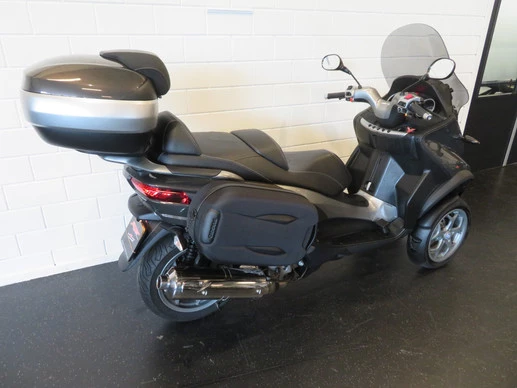 Piaggio MP3 - Afbeelding 3 van 14