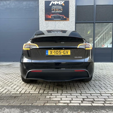 Tesla Model Y - Afbeelding 8 van 22