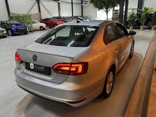 Volkswagen Jetta - Afbeelding 11 van 30