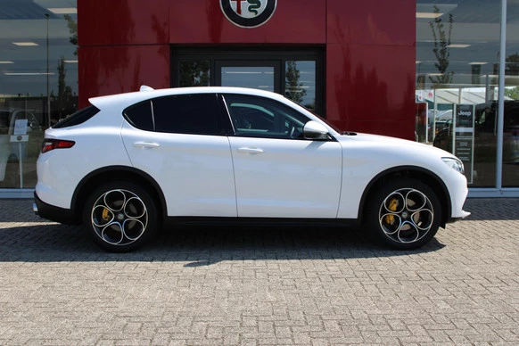 Alfa Romeo Stelvio - Afbeelding 5 van 30