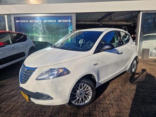 Lancia Ypsilon - Afbeelding 1 van 30