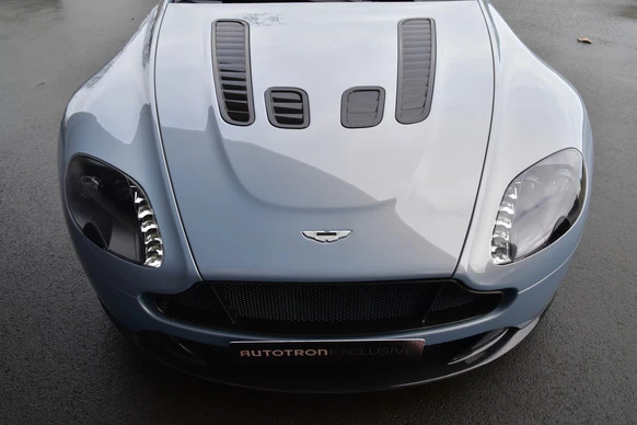 Aston Martin V12 Vantage - Afbeelding 20 van 30