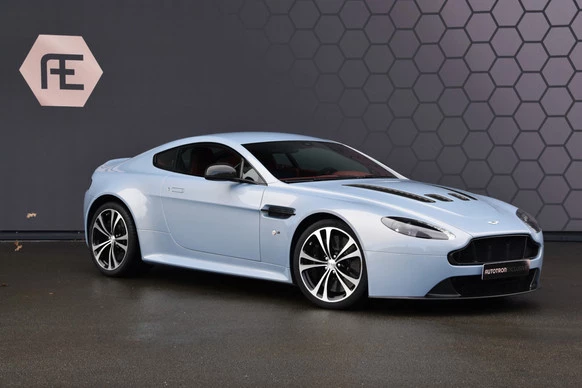 Aston Martin V12 Vantage - Afbeelding 28 van 30