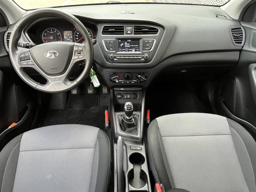 Hyundai i20 - Afbeelding 14 van 30