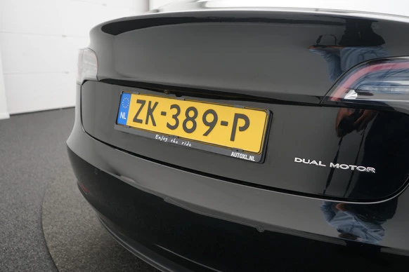 Tesla Model 3 - Afbeelding 8 van 30