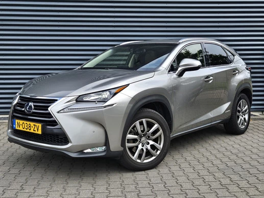 Lexus NX - Afbeelding 1 van 20