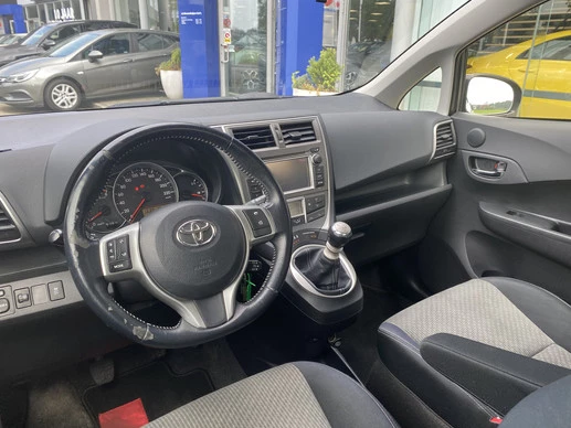 Toyota Verso-S - Afbeelding 11 van 23