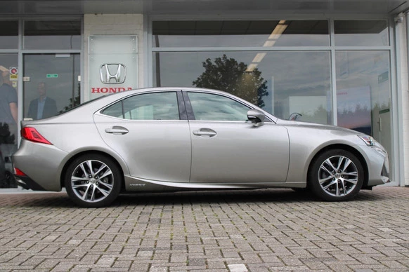 Lexus IS - Afbeelding 3 van 30