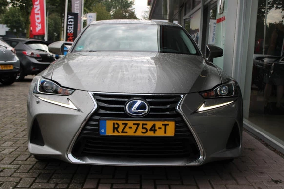 Lexus IS - Afbeelding 8 van 30