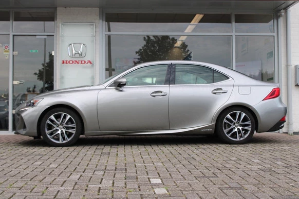 Lexus IS - Afbeelding 16 van 30