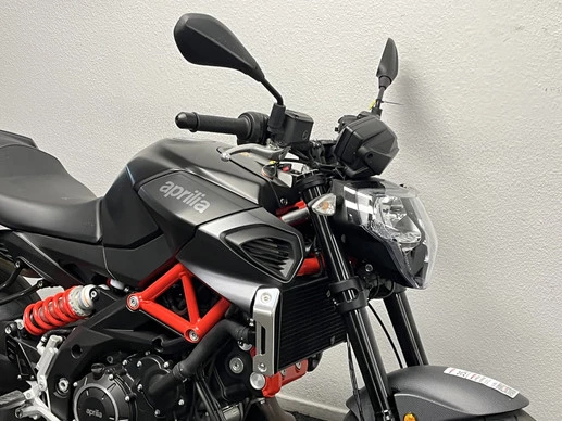 Aprilia  - Afbeelding 9 van 21