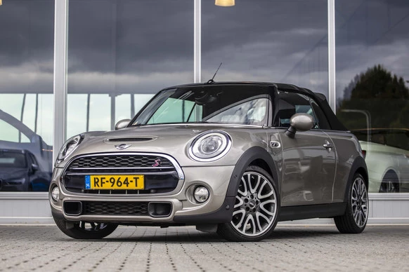 MINI Cooper S Cabrio - Afbeelding 2 van 30