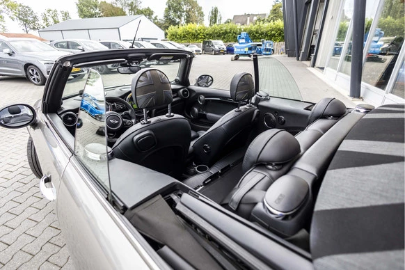 MINI Cooper S Cabrio - Afbeelding 16 van 30