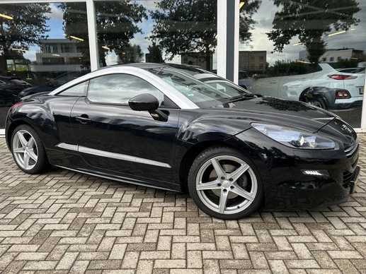 Peugeot RCZ