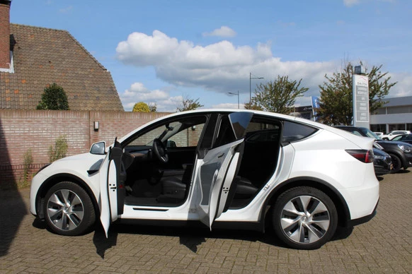 Tesla Model Y - Afbeelding 5 van 17