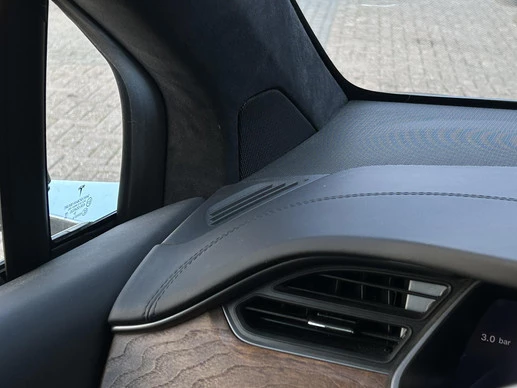 Tesla Model X - Afbeelding 26 van 30